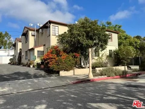 313 S Church Ln, Los Angeles, CA 90049