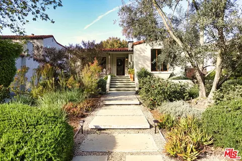 2461 Bywood Dr, Glendale, CA 91206
