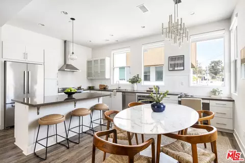 2200 Polyscope Pl, Los Angeles, CA 90026