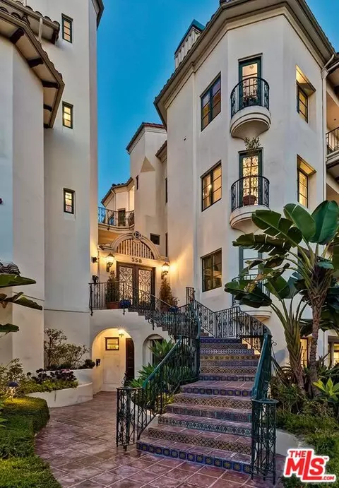 558 Hillgreen Dr #107, Beverly Hills, CA 90212