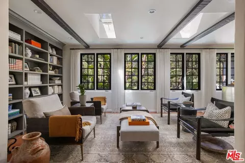 1800 Angelo Dr, Beverly Hills, CA 90210