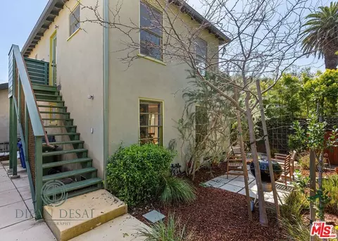 668 Westminster Ave, Venice, CA 90291