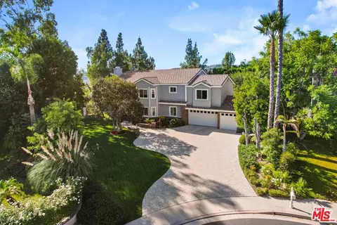 25545 Hamilton Ct, Calabasas, CA 91302