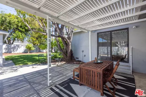 Exterior - 5231 E Patterson St, Long Beach, CA 90815 photo 5 of 11