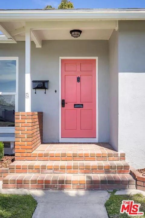 Exterior - 5231 E Patterson St, Long Beach, CA 90815 photo 3 of 11