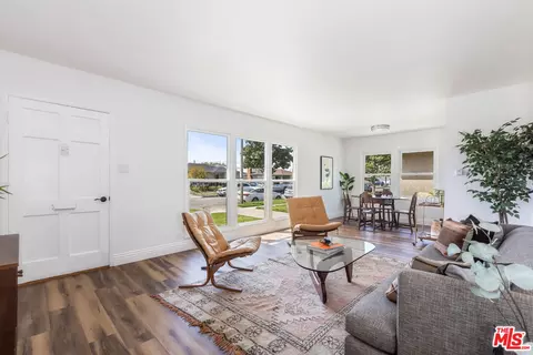 Living - 5231 E Patterson St, Long Beach, CA 90815 photo 2 of 3