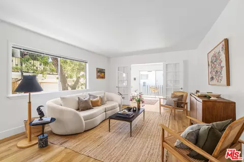 11910 Mayfield Ave #103, Los Angeles, CA 90049