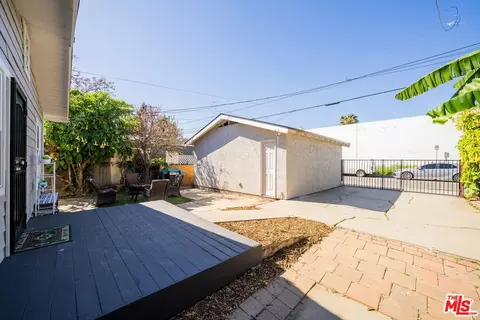 Exterior - 417 E Truslow Ave, Fullerton, CA 92832 photo 6 of 9