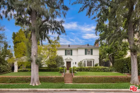 245 Woodruff Ave, Los Angeles, CA 90024