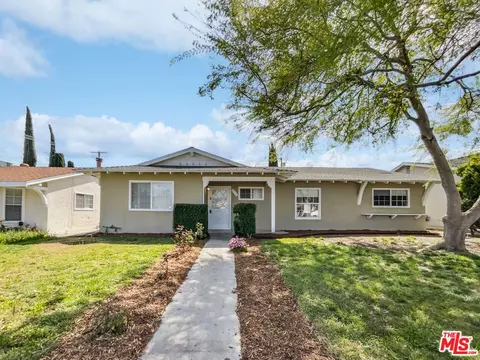 24312 Vanowen St, Los Angeles, CA 91307