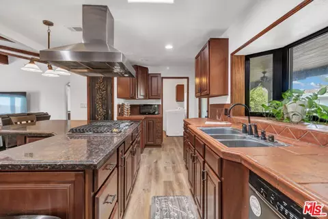 Kitchen - 24400 Combine Cir, Wildomar, CA 92595 photo 1 of 3