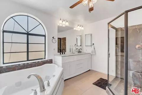 Bath - 24400 Combine Cir, Wildomar, CA 92595 photo 1 of 6