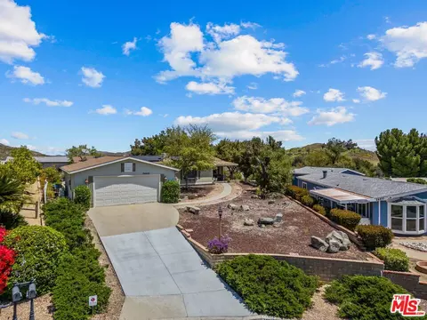 Exterior - 24400 Combine Cir, Wildomar, CA 92595 photo 4 of 16