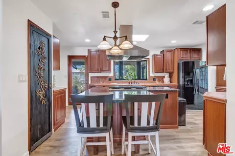 Kitchen - 24400 Combine Cir, Wildomar, CA 92595 photo 3 of 3