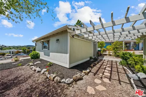 Exterior - 24400 Combine Cir, Wildomar, CA 92595 photo 9 of 16