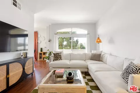 3711 Baldwin St #201, Los Angeles, CA 90031