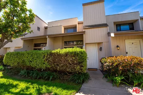 15157 Magnolia Blvd #E, Sherman Oaks, CA 91403