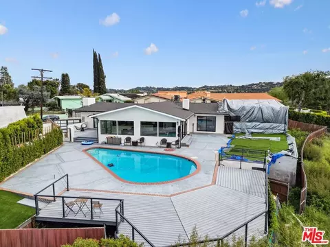 17071 Countess Pl, Encino, CA 91436