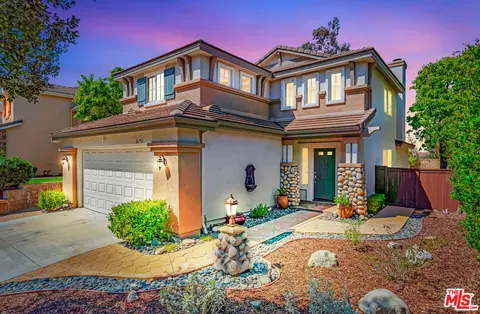 26755 Cardinal Dr, Canyon Country, CA 91387