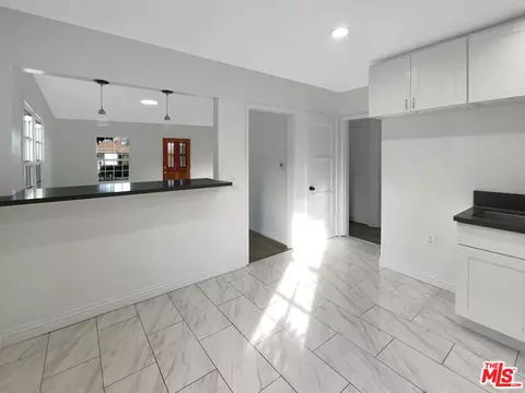 272 E Harcourt St, Long Beach, CA 90805 photo 8