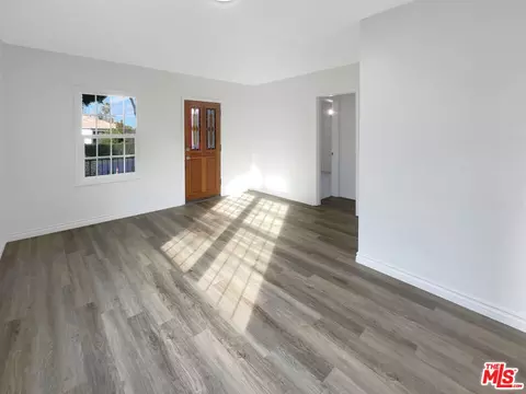 272 E Harcourt St, Long Beach, CA 90805 photo 3