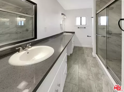 272 E Harcourt St, Long Beach, CA 90805 photo 13
