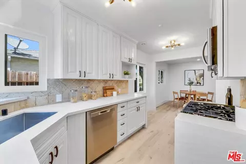 Kitchen - 717 S Clymar Ave, Compton, CA 90220 photo 4 of 6