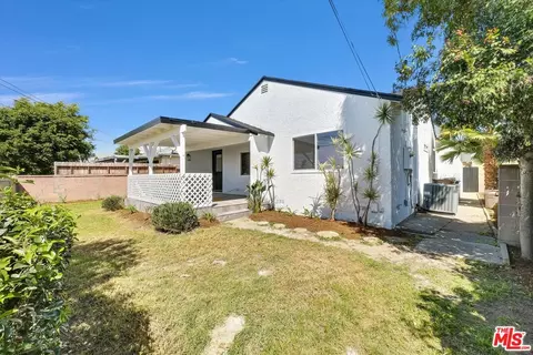 Exterior - 717 S Clymar Ave, Compton, CA 90220 photo 6 of 8