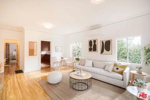 658 Laveta Ter, Los Angeles, CA 90026