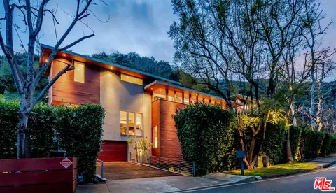 3625 Mandeville Canyon Rd, Los Angeles, CA 90049