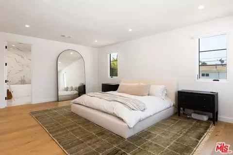 Bedroom - 2229 Walnut Ave, Venice, CA 90291 photo 1 of 3