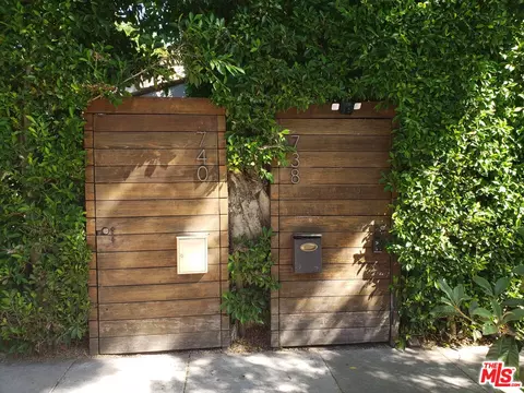 738 Westmount Dr, West Hollywood, CA 90069
