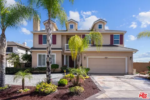 11 Via Del Macci Ct, Lake Elsinore, CA 92532