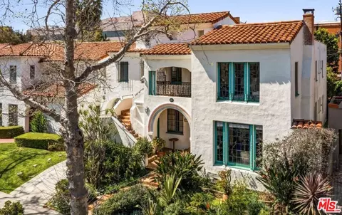 159 N Arnaz Dr, Beverly Hills, CA 90211