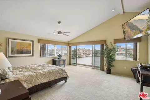 Bedroom - 2261 Monaco Dr, Oxnard, CA 93035 photo 1 of 4