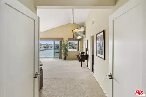Entry Way - 2261 Monaco Dr, Oxnard, CA 93035 photo 7 of 7