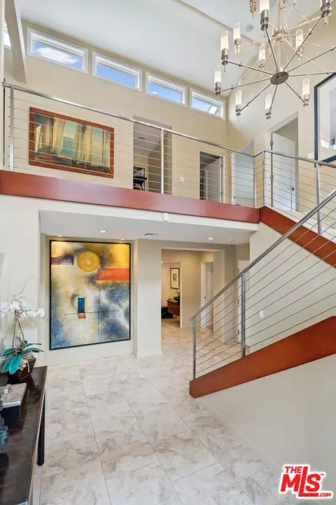 Entry Way - 2261 Monaco Dr, Oxnard, CA 93035 photo 3 of 7