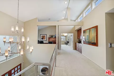 Entry Way - 2261 Monaco Dr, Oxnard, CA 93035 photo 6 of 7