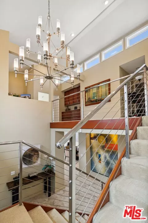 Entry Way - 2261 Monaco Dr, Oxnard, CA 93035 photo 5 of 7