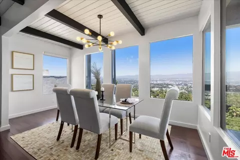 Dining - 3252 Wrightwood Dr, Studio City, CA 91604 photo 2 of 10