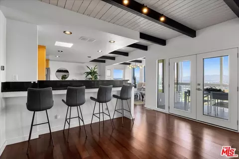 Kitchen - 3252 Wrightwood Dr, Studio City, CA 91604 photo 2 of 8