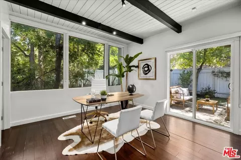 Dining - 3252 Wrightwood Dr, Studio City, CA 91604 photo 8 of 10