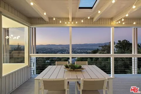 Dining - 3252 Wrightwood Dr, Studio City, CA 91604 photo 7 of 10