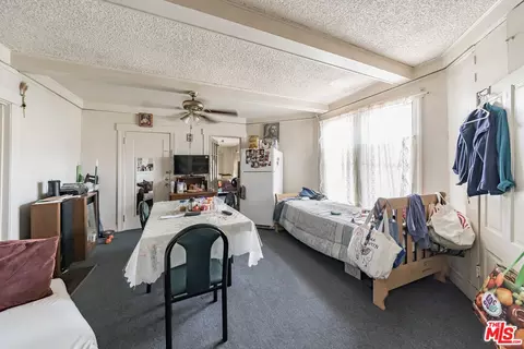 Bedroom - 1063 N Summit Ave, Pasadena, CA 91103 photo 3 of 5
