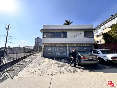 1117 N Clark St, West Hollywood, CA 90069