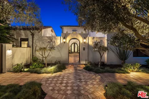 Exterior - 2527 Mesa Ter, Upland, CA 91784 photo 12 of 14