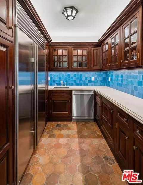 Kitchen - 2527 Mesa Ter, Upland, CA 91784 photo 4 of 4