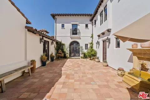 Exterior - 2527 Mesa Ter, Upland, CA 91784 photo 6 of 14
