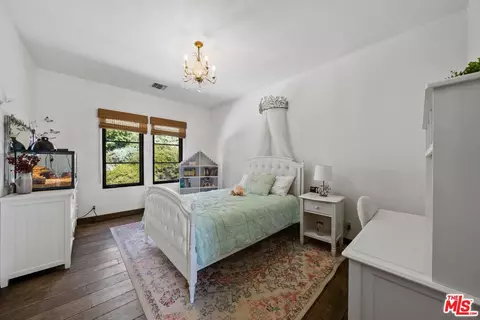 Bedroom - 2527 Mesa Ter, Upland, CA 91784 photo 3 of 3