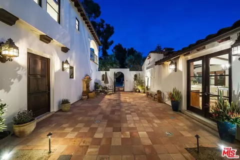 Exterior - 2527 Mesa Ter, Upland, CA 91784 photo 13 of 14